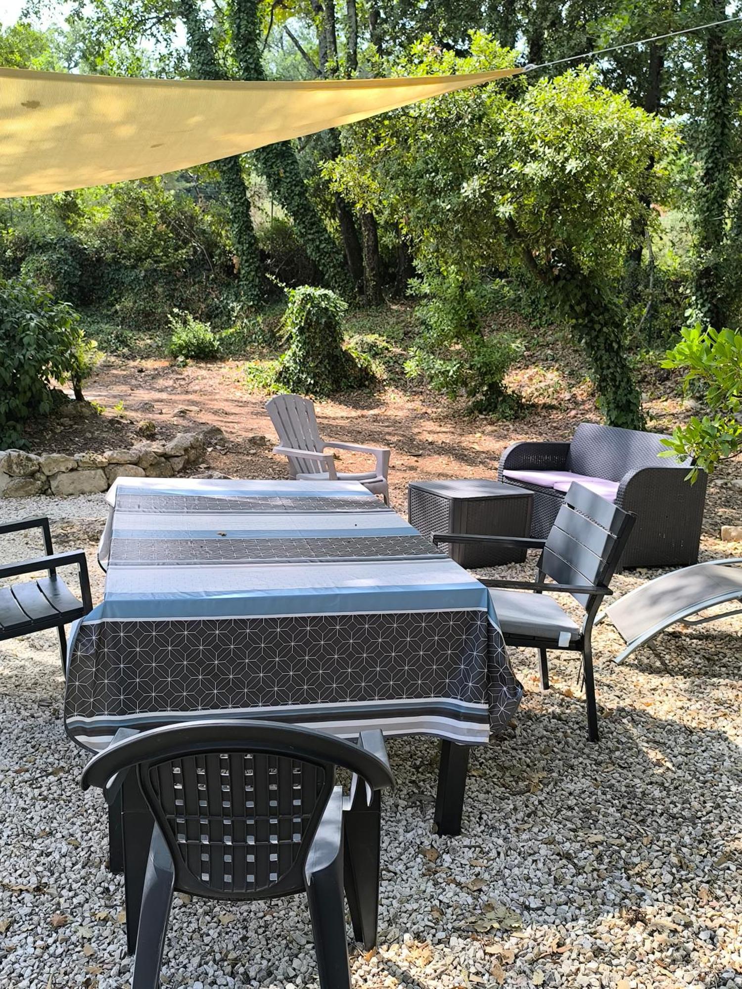 Le De La Terre Neuve Chalet Signes